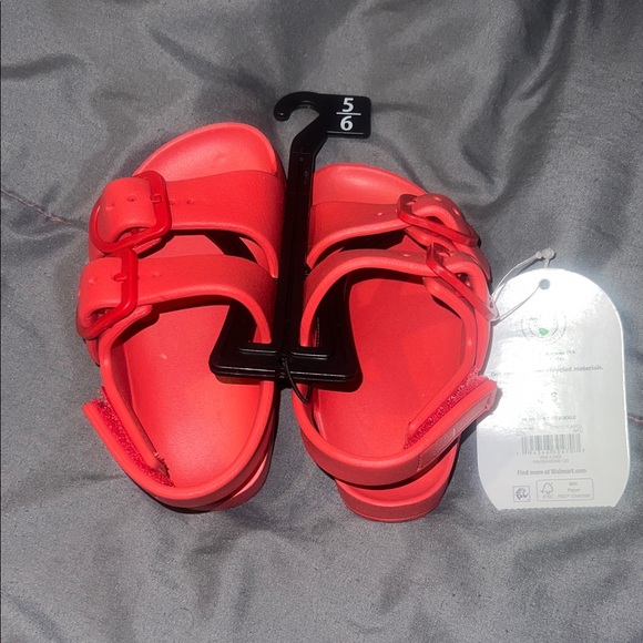 Kids Red Sandals - Picture 1 of 1